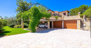 Luxurious Private Villa for Sale in Souni, Limassol