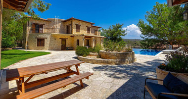 Luxurious Private Villa for Sale in Souni, Limassol