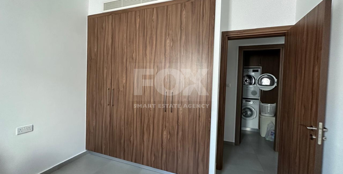 RENT: WHOLE FLOOR 3 BGEDROOM AND 2 BATHROOM APARTMENT ON SMALL BUILDING 5 APARTMENTS-MESA GEITONIA