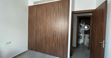 RENT: WHOLE FLOOR 3 BGEDROOM AND 2 BATHROOM APARTMENT ON SMALL BUILDING 5 APARTMENTS-MESA GEITONIA