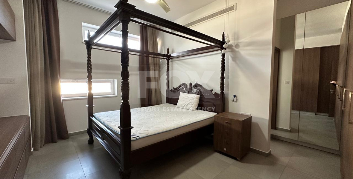 RENT: WHOLE FLOOR 3 BGEDROOM AND 2 BATHROOM APARTMENT ON SMALL BUILDING 5 APARTMENTS-MESA GEITONIA