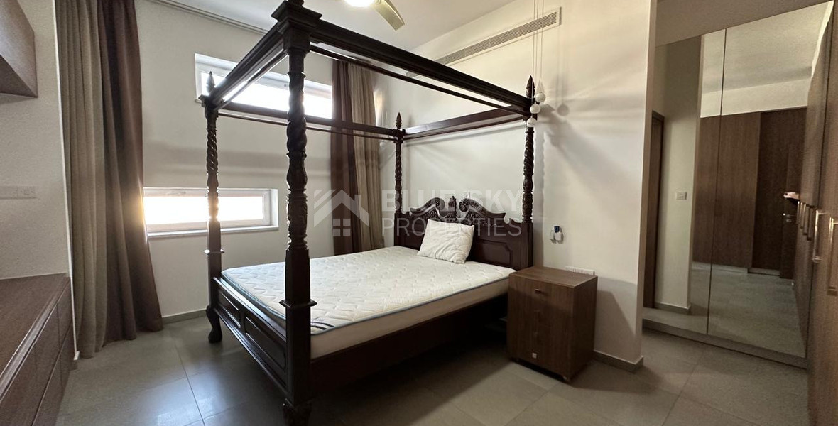 RENT: WHOLE FLOOR 3 BGEDROOM AND 2 BATHROOM APARTMENT ON SMALL BUILDING 5 APARTMENTS-MESA GEITONIA