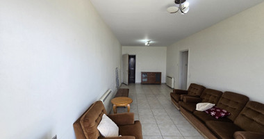 Three-Bedroom Seafront Apartment for Rent | Prime Limassol Coastal Road