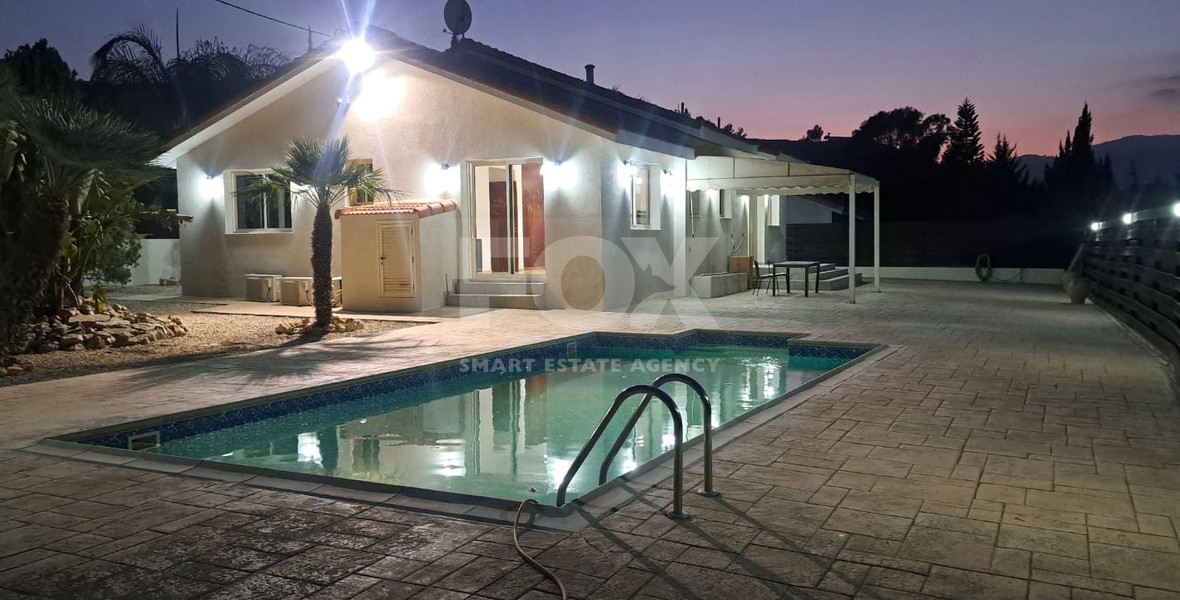 RENT: FURNSIHED 3 BEDROOM BUNGALOW WITH SWIMMING POOL IN PYRGOS.