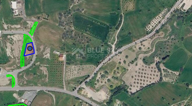 Large Building Plot for Sale in Monagroulli