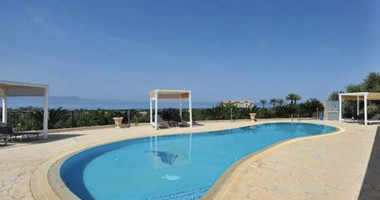 Four bedroom Villa for long term rental