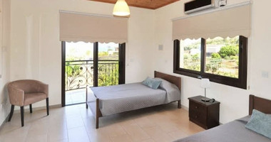 Four bedroom Villa for long term rental