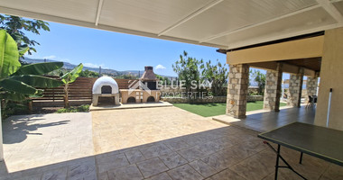 Four bedroom Villa for long term rental
