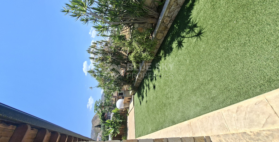 Four bedroom Villa for long term rental