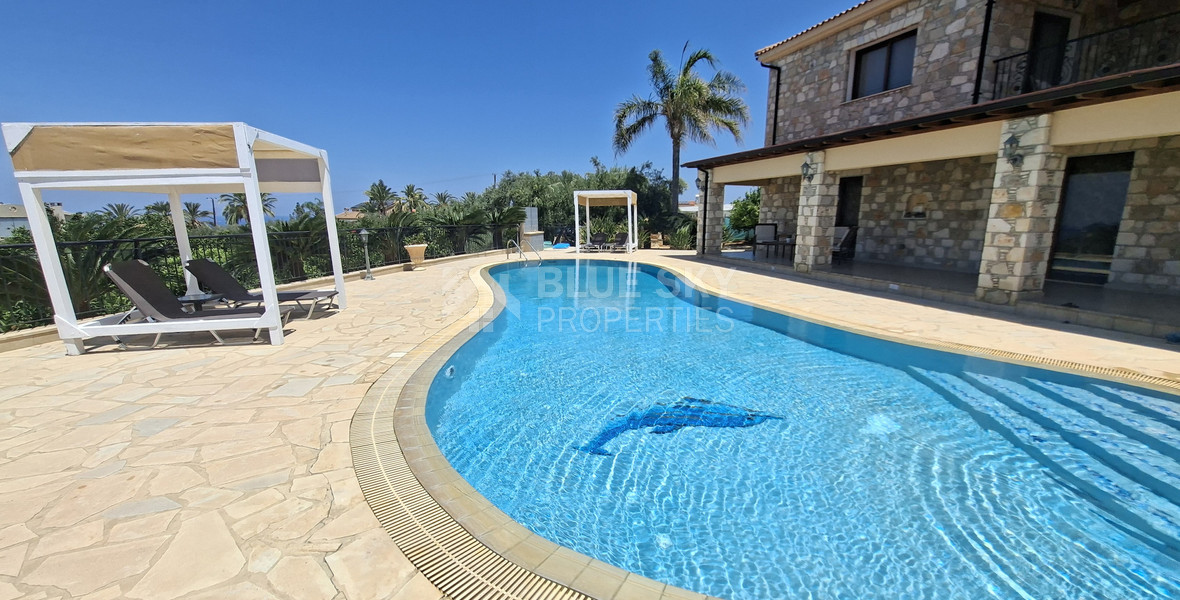 Four bedroom Villa for long term rental