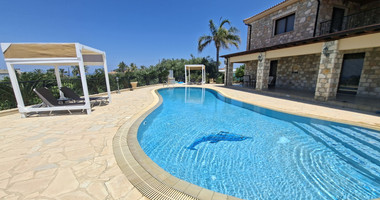 Four bedroom Villa for long term rental
