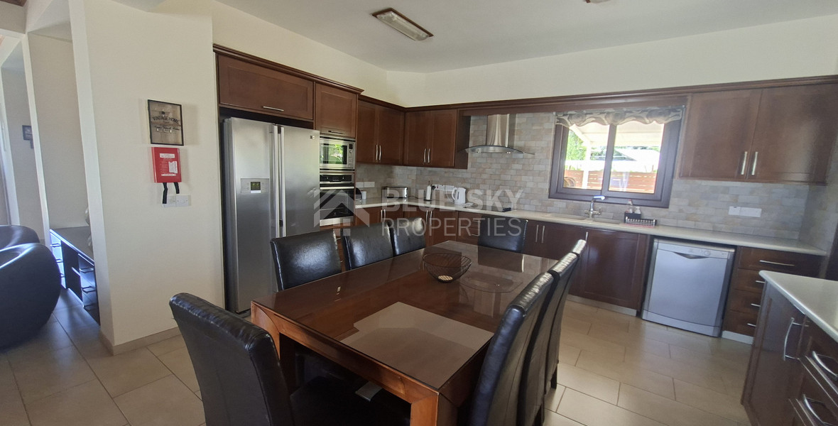 Four bedroom Villa for long term rental