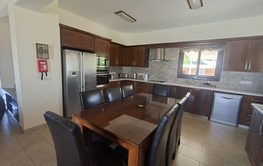 Four bedroom Villa for long term rental