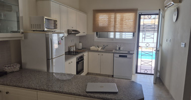 Elegant Two Bedroom Maisonette for Rent in Universal, Paphos
