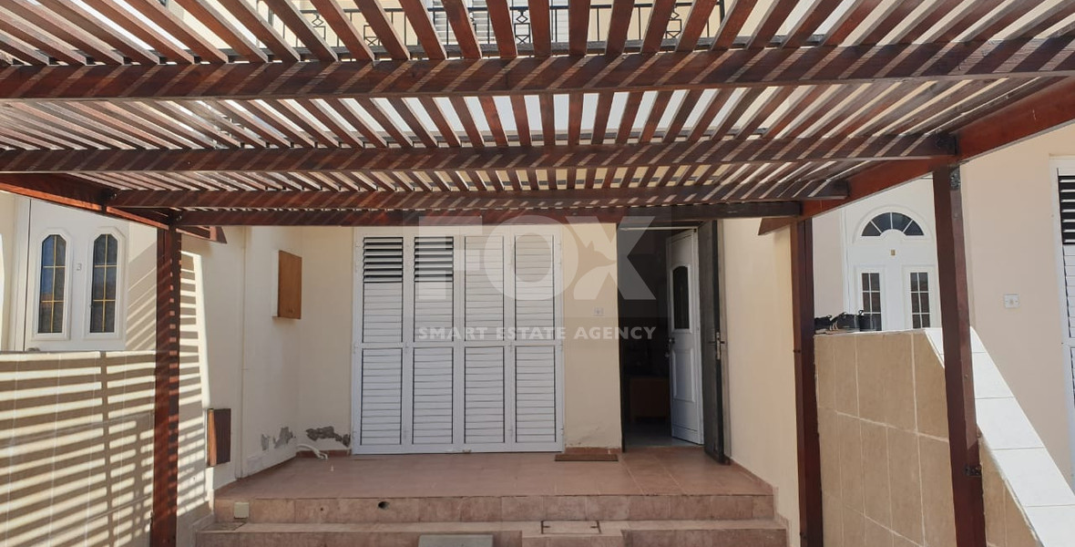Elegant Two Bedroom Maisonette for Rent in Universal, Paphos