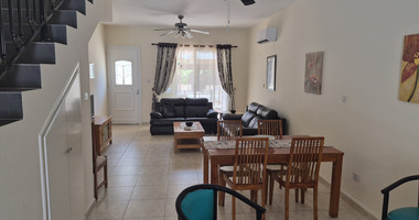 Elegant Two Bedroom Maisonette for Rent in Universal, Paphos
