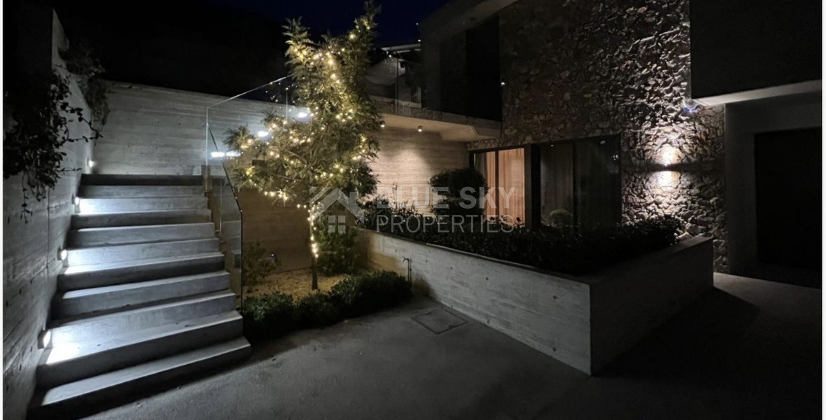 Luxury five Bedroom Villa for Sale in Paphos