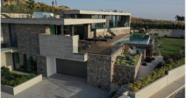Luxury five Bedroom Villa for Sale in Paphos