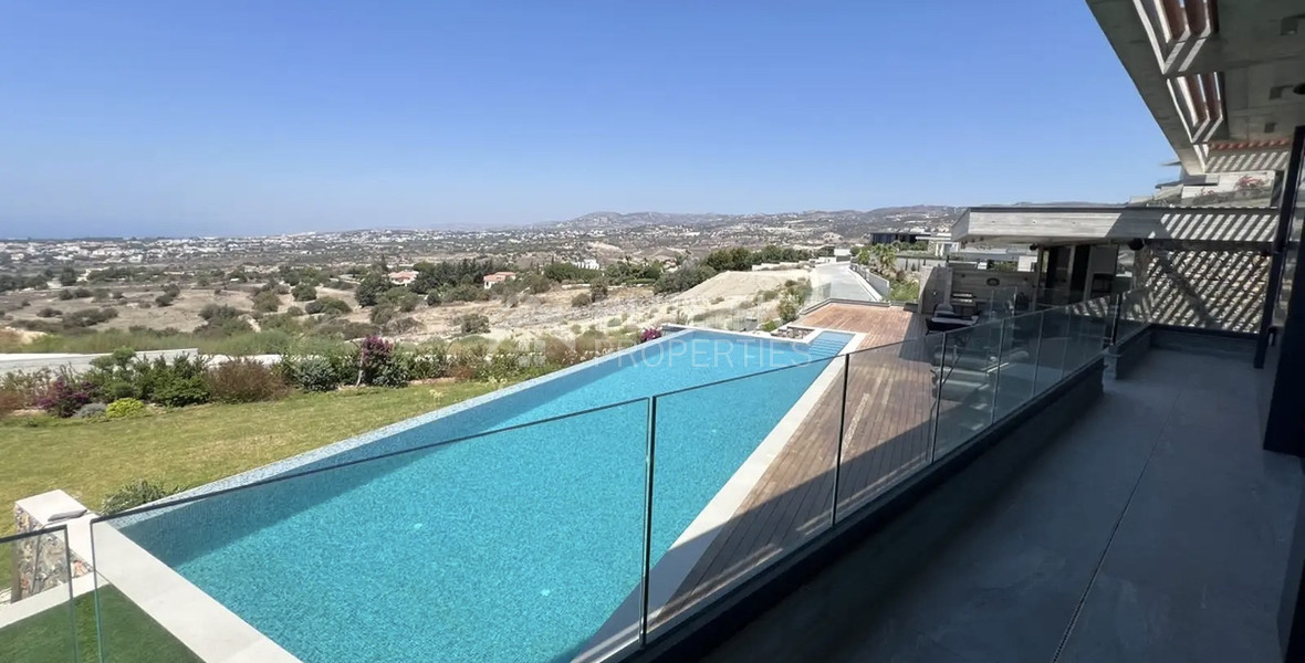 Luxury five Bedroom Villa for Sale in Paphos