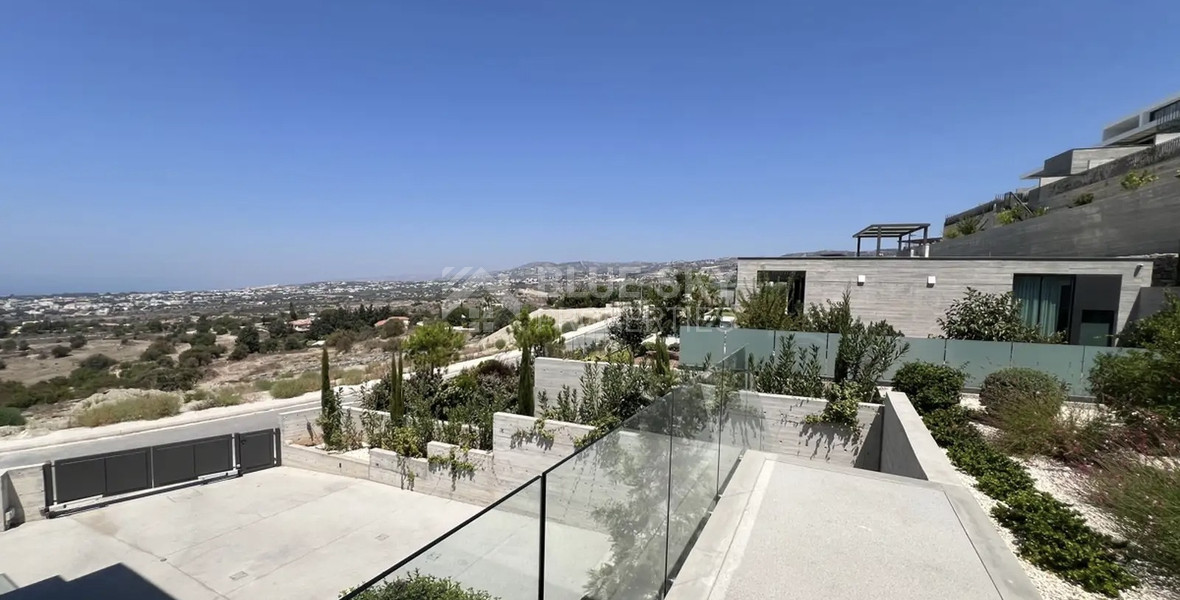 Luxury five Bedroom Villa for Sale in Paphos