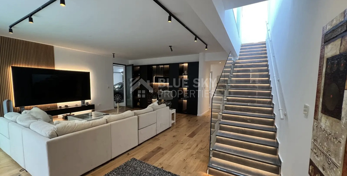 Luxury five Bedroom Villa for Sale in Paphos