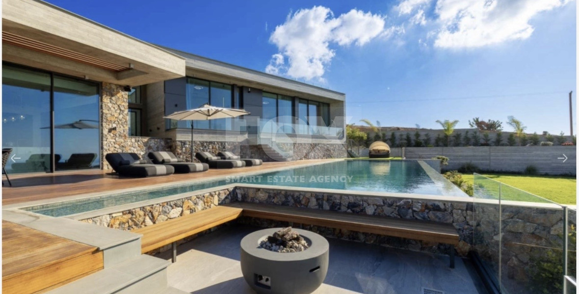 Luxury five Bedroom Villa for Sale in Paphos