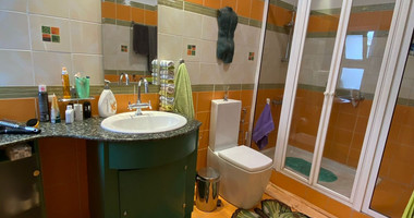 Fully Furnished One Bedroom Ground Floor Property plus 2 self contained Apartments Historical Centre