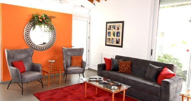 Fully Furnished One Bedroom Ground Floor Property plus 2 self contained Apartments Historical Centre
