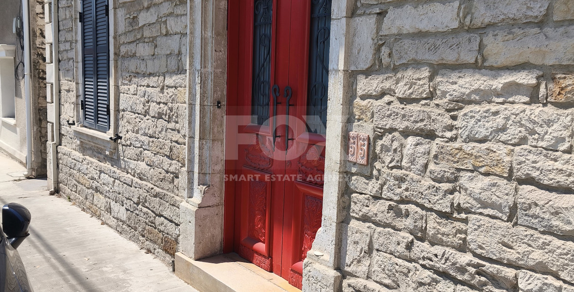 Fully Furnished One Bedroom Ground Floor Property plus 2 self contained Apartments Historical Centre