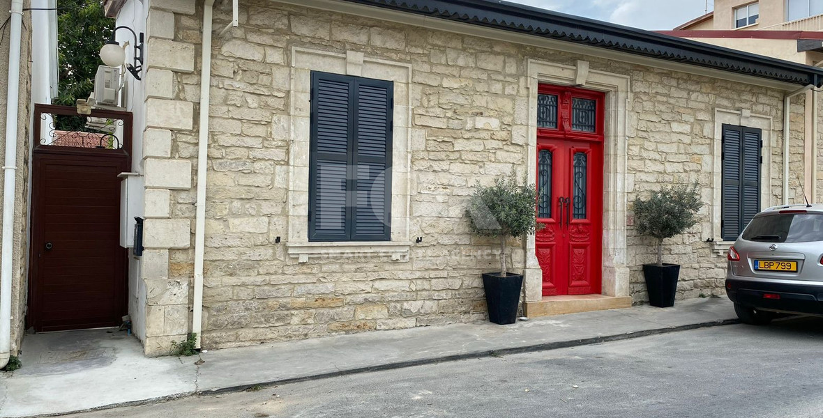 Fully Furnished One Bedroom Ground Floor Property plus 2 self contained Apartments Historical Centre