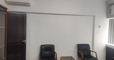 Office for Rent in Mesa Geitonia, Limassol | 70 m²