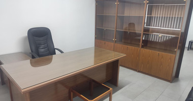 Office for Rent in Mesa Geitonia, Limassol | 70 m²