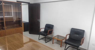 Office for Rent in Mesa Geitonia, Limassol | 70 m²
