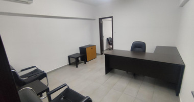 Office for Rent in Mesa Geitonia, Limassol | 70 m²