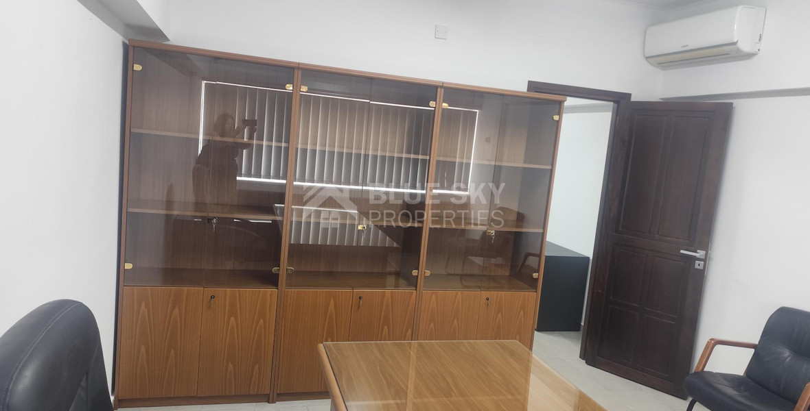Office for Rent in Mesa Geitonia, Limassol | 70 m²