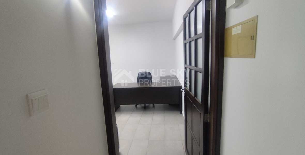 Office for Rent in Mesa Geitonia, Limassol | 70 m²