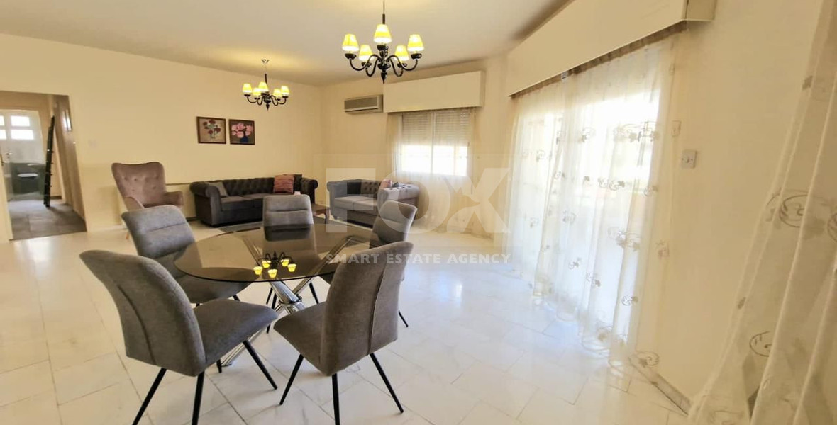 Spacious and Warm Three Bedroom Apartment for Rent a Few Steps from the Seafront in Neapoli