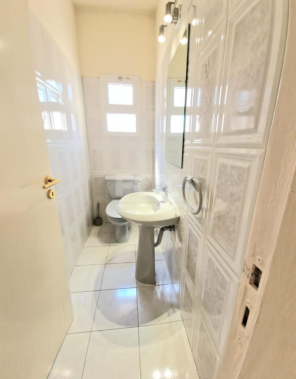 Spacious and Warm Three Bedroom Apartment for Rent a Few Steps from the Seafront in Neapoli