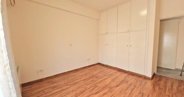 Spacious and Warm Three Bedroom Apartment for Rent a Few Steps from the Seafront in Neapoli