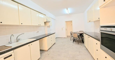 Spacious and Warm Three Bedroom Apartment for Rent a Few Steps from the Seafront in Neapoli