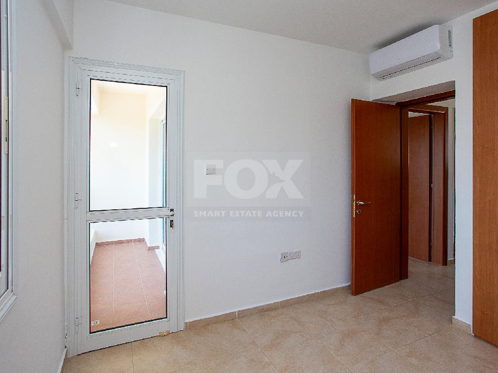 Two bedroom apartment with separate title deed in Chloraka, for sale