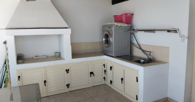 Spacious Three Bedroom Penthouse in Peaceful Mesa Chorio, Paphos for sale