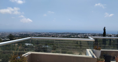 Spacious Three Bedroom Penthouse in Peaceful Mesa Chorio, Paphos for sale