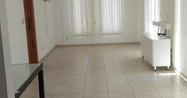 Spacious Three Bedroom Penthouse in Peaceful Mesa Chorio, Paphos for sale