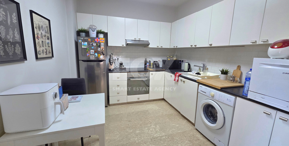 Fully Furnished Two Bedroom Apartment near the sea for Rent in Germasogeia Tourist Area | 90m² with Balcony & Elevator