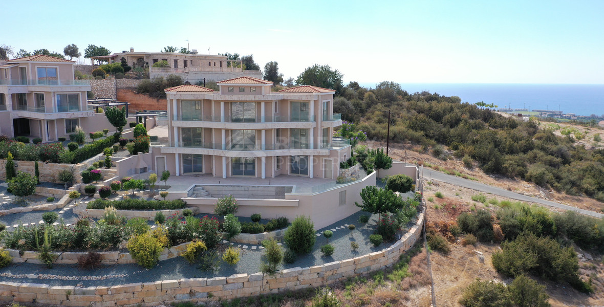 Exclusive Five-Bedroom Villa for Sale with Sea and Mountain Views in Paphos