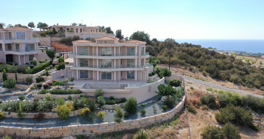 Exclusive Five-Bedroom Villa for Sale with Sea and Mountain Views in Paphos