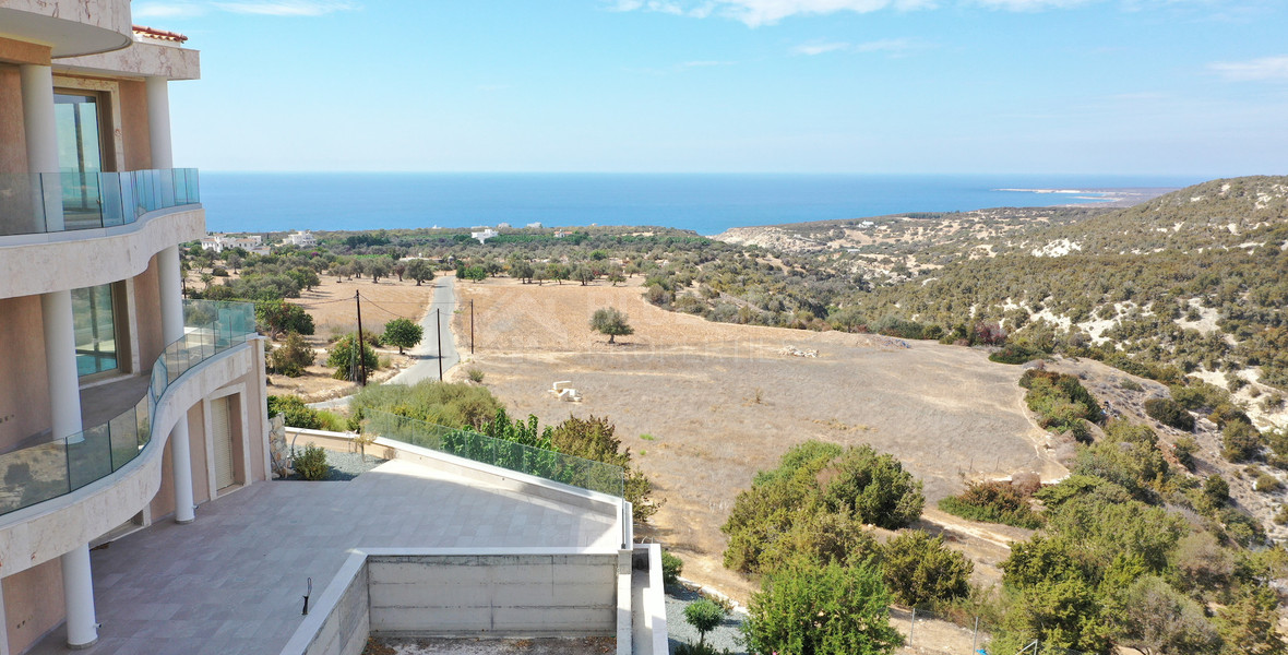 Exclusive Five-Bedroom Villa for Sale with Sea and Mountain Views in Paphos