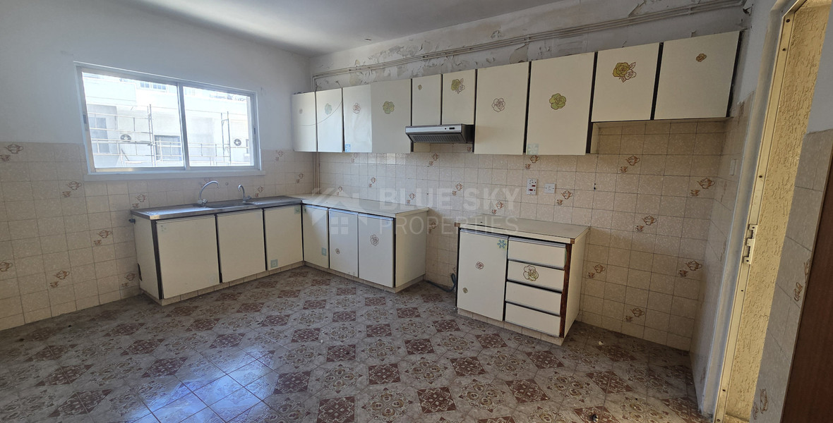 Three-Bedroom Seafront Apartment for Sale in Neapoli, Limassol | 120m² | Beachfront Location