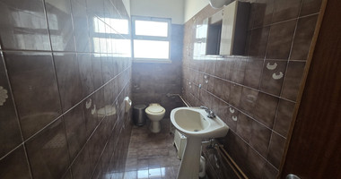 Three-Bedroom Seafront Apartment for Sale in Neapoli, Limassol | 120m² | Beachfront Location